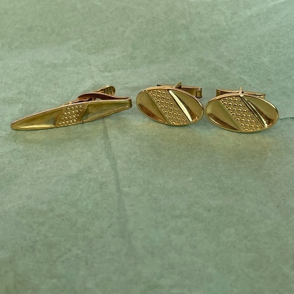 VTG  Cuff Links Tie Bar Goldtone Coloring  Art Nouveau - Picture 1 of 11